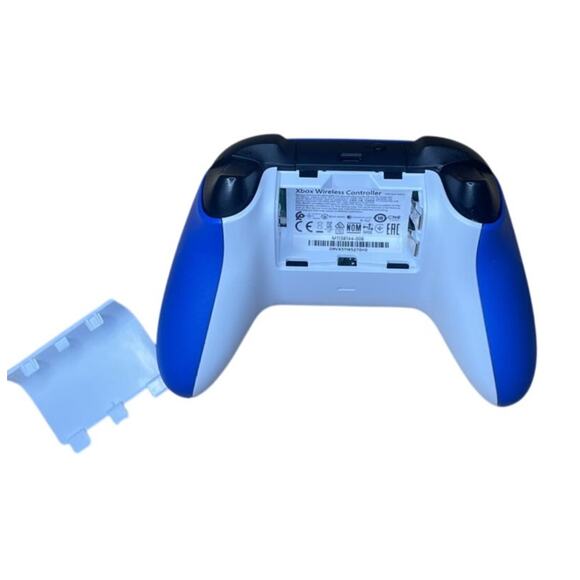 Microsoft Xbox One Wireless Controller Shock Blue Model 1914 - Picture 7 of 7